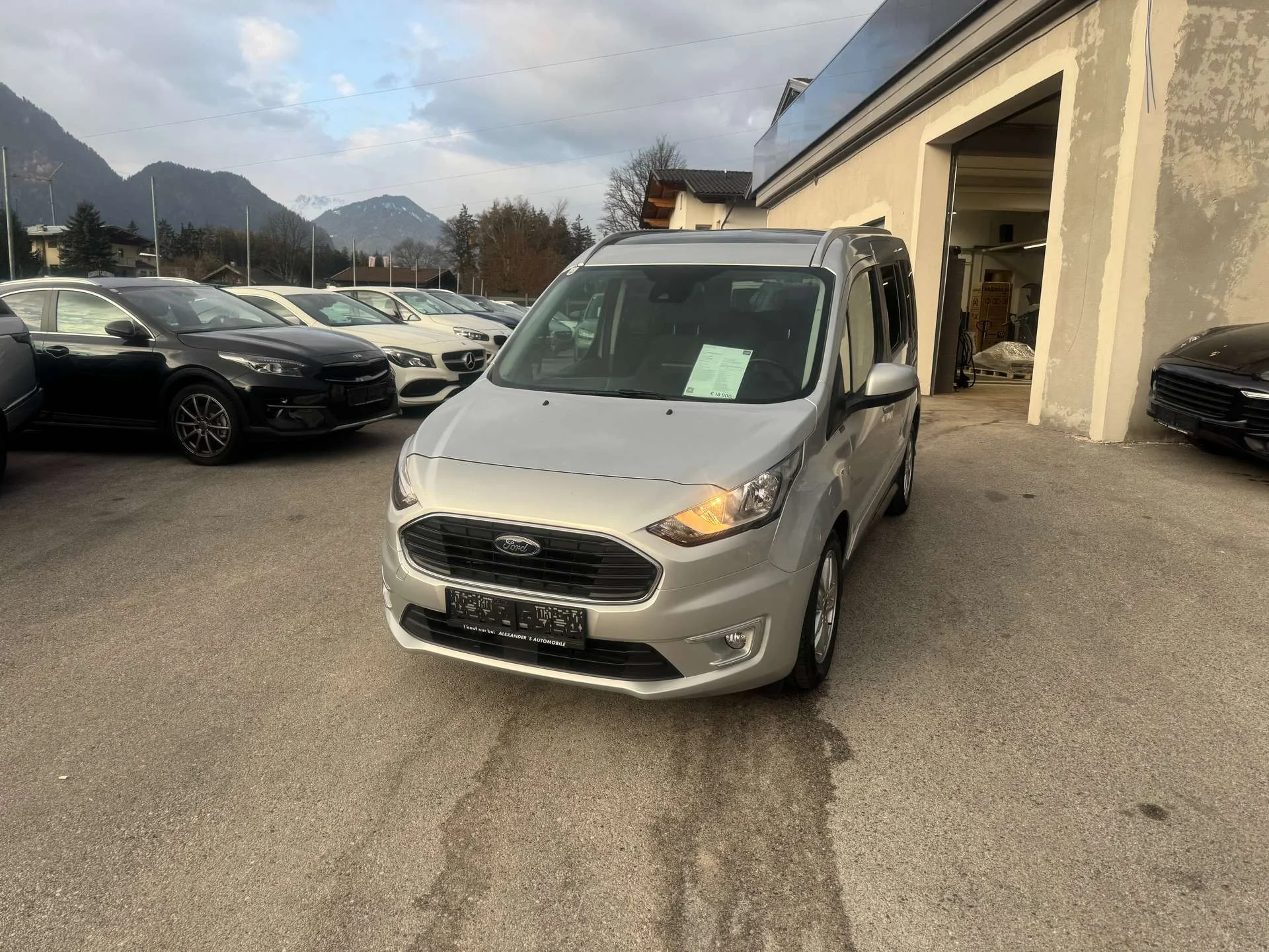 Ford Tourneo Connect  Titanium
