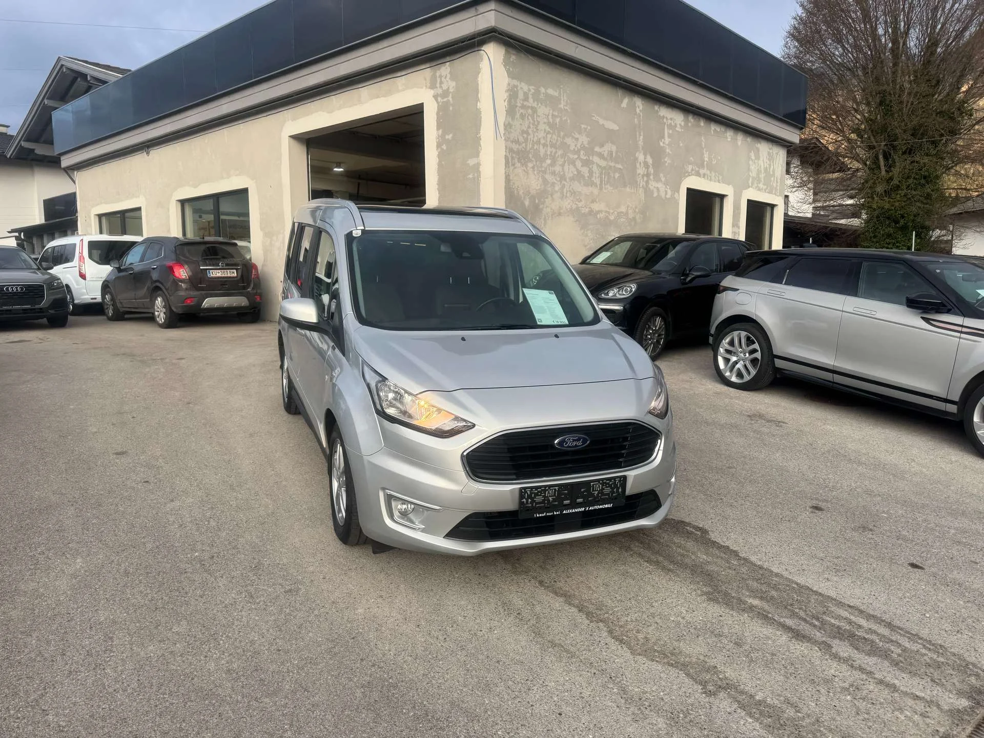 Ford Tourneo Connect  Titanium