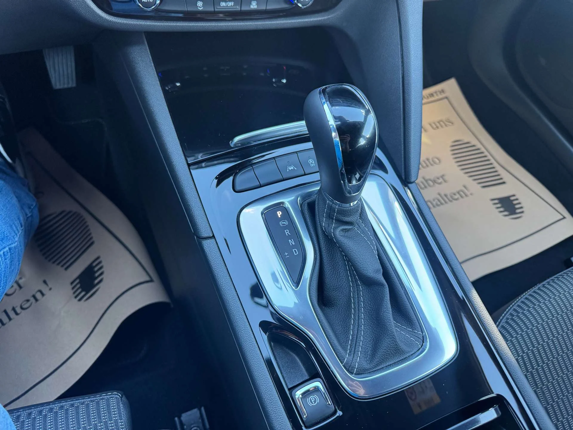 Opel Insignia  Elegance