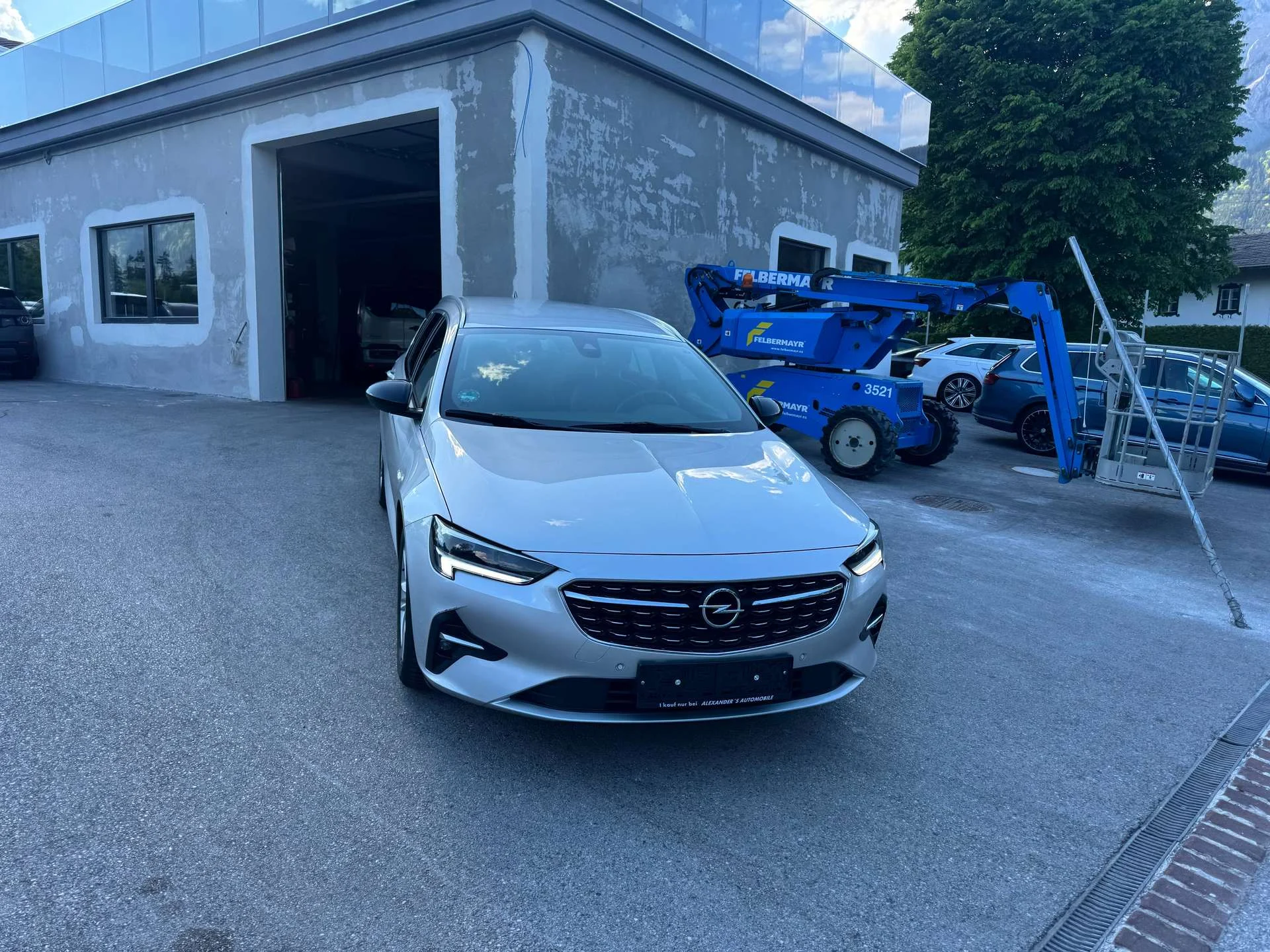 Opel Insignia  Elegance