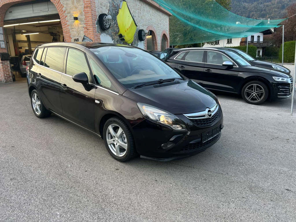Opel Zafira Tourer  1,6 CNG Turbo Erdgas ecoflex Cosmo