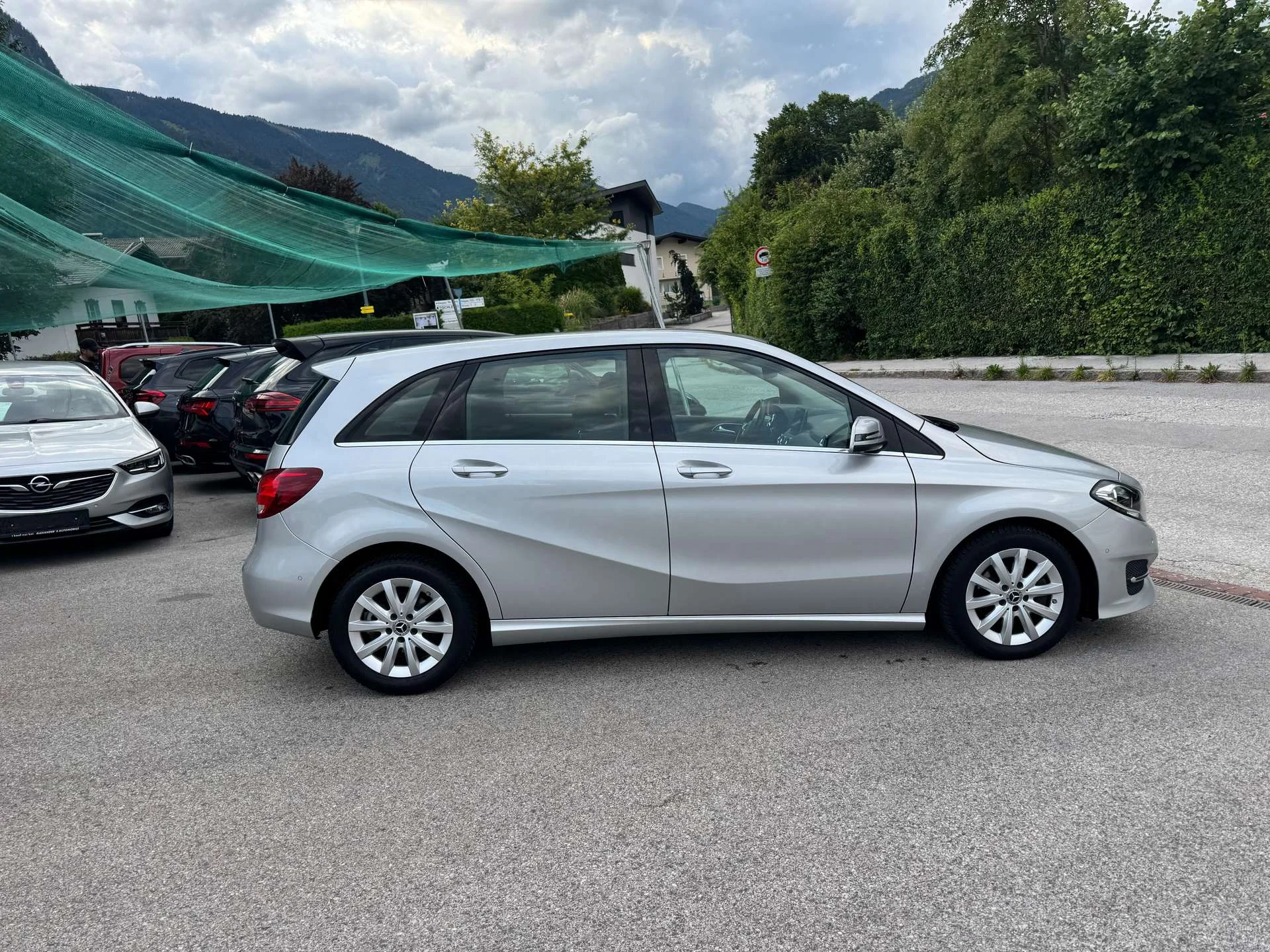 Mercedes-Benz B 180  B 180 (246.242)