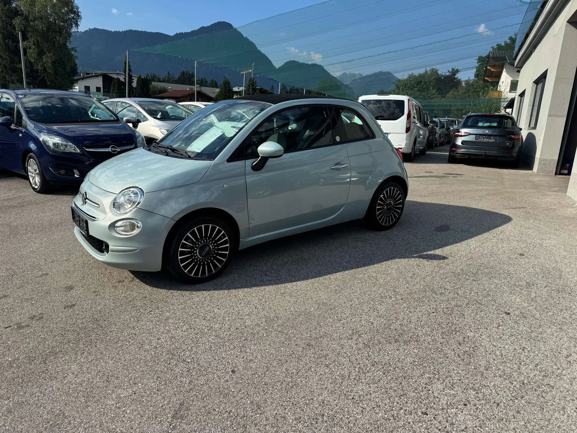 Fiat 500  Launch Edition