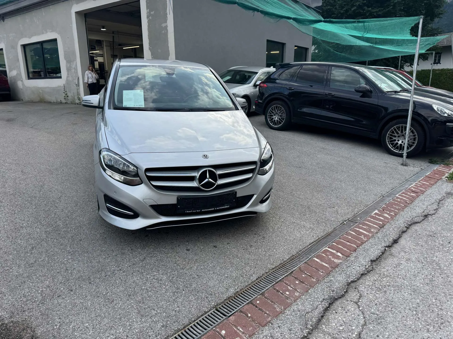 Mercedes-Benz B 180  B 180 (246.242)