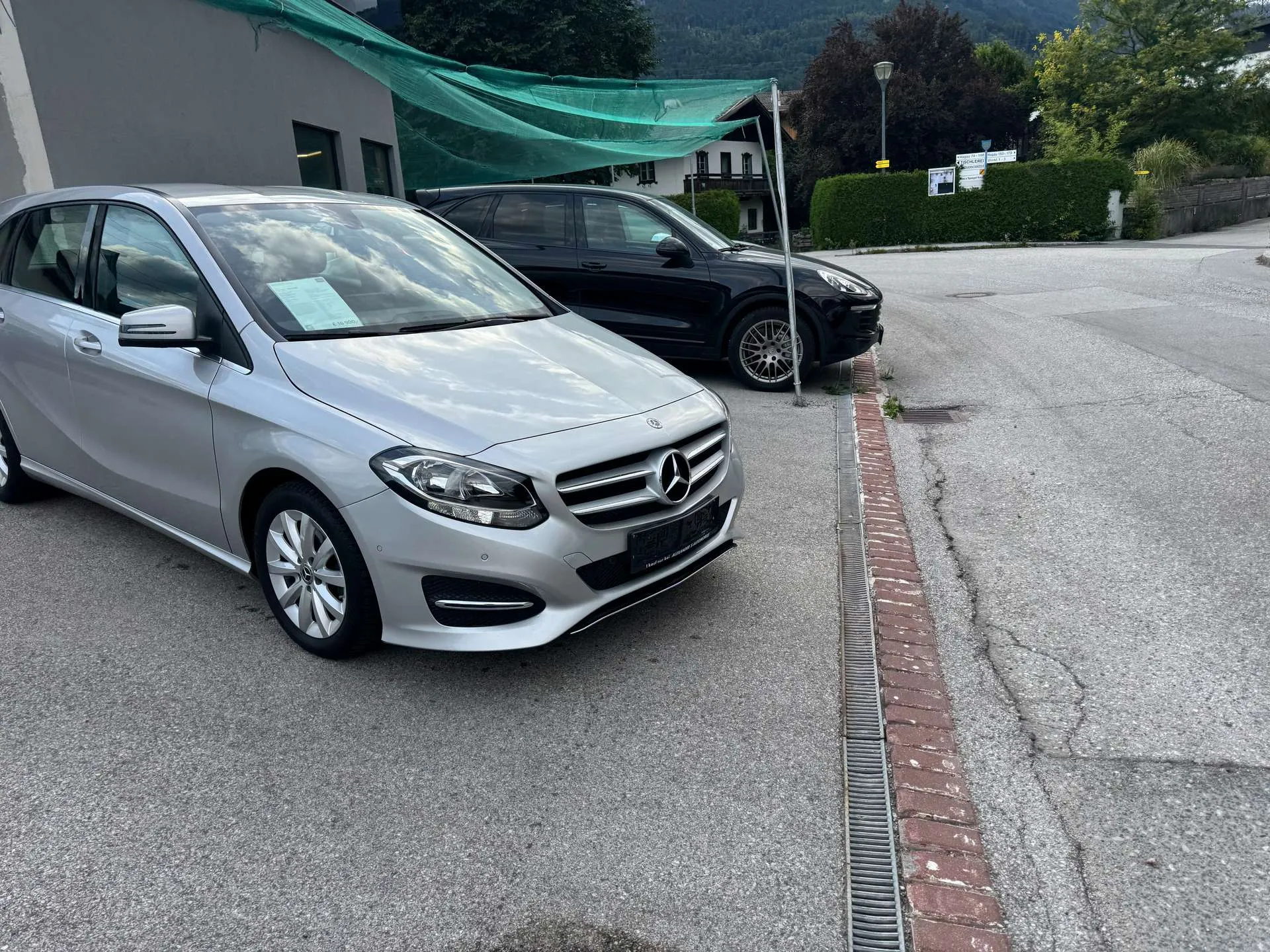 Mercedes-Benz B 180  B 180 (246.242)