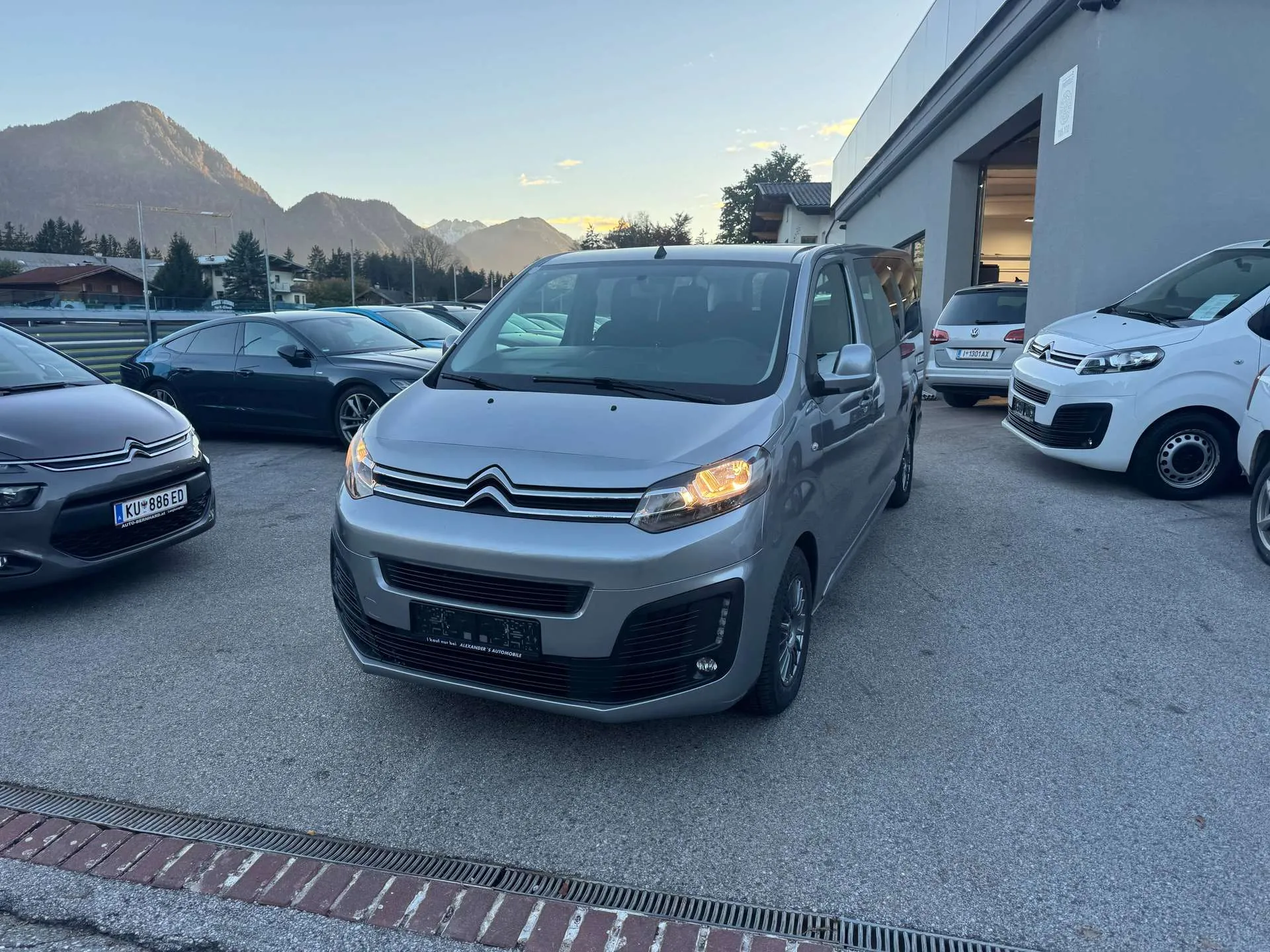 Citroen Jumpy  9 Sitzer Bus