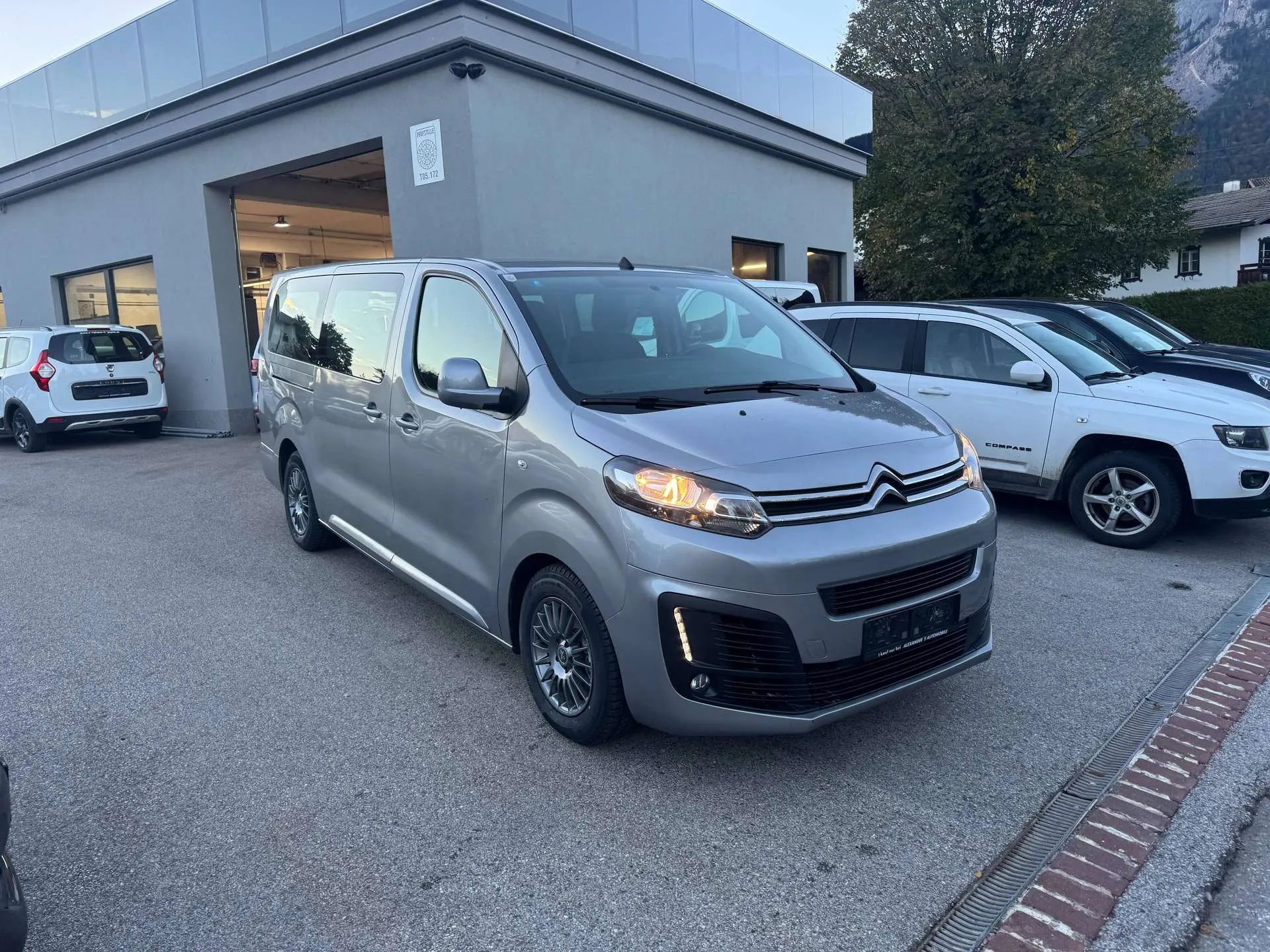 Citroen Jumpy  9 Sitzer Bus