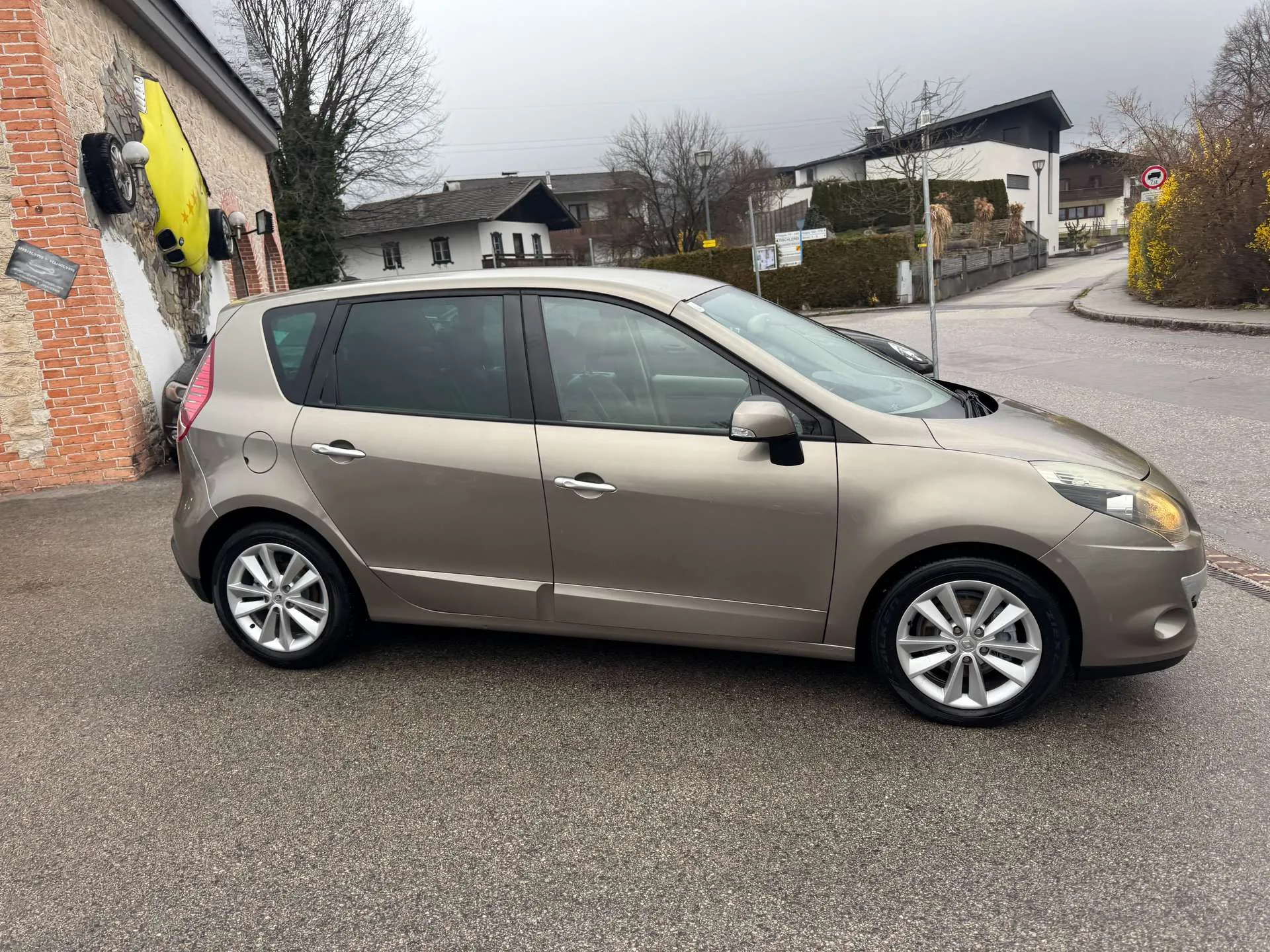 Renault Scenic  Luxe
